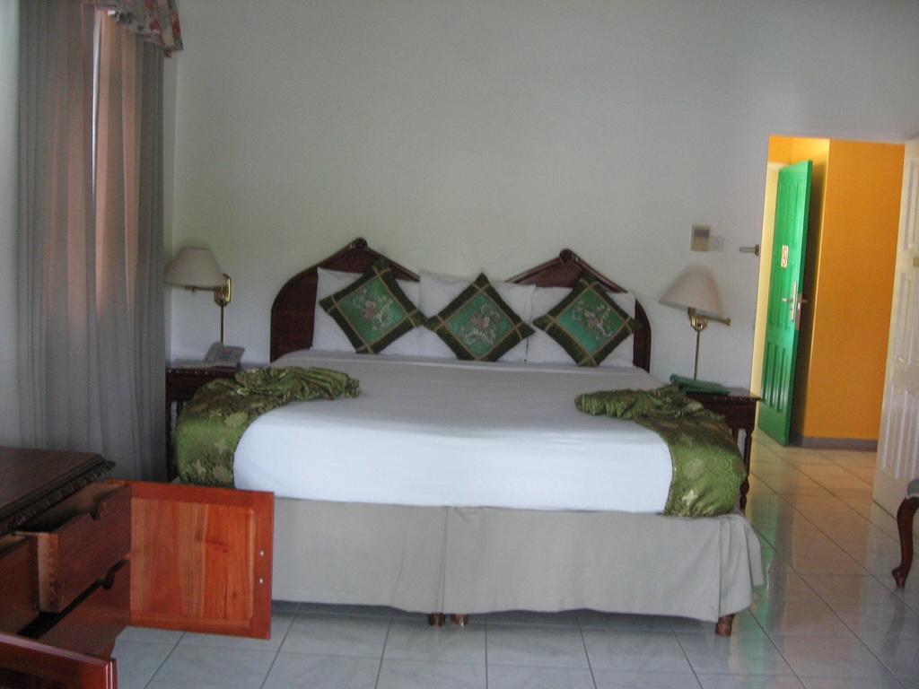 רנאוויי ביי Villa Sonate חדר תמונה